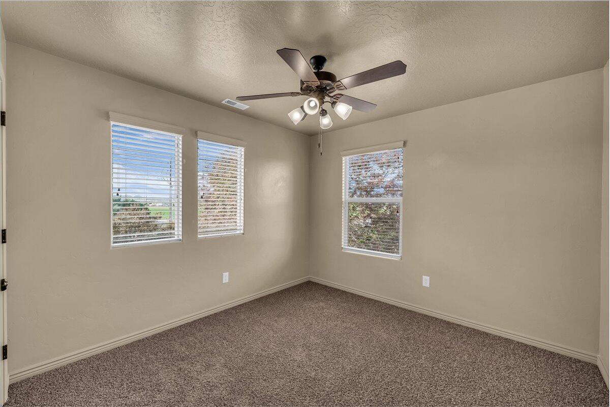 STONEHEDGE AT THE WASHINGTON BENCH - Residential