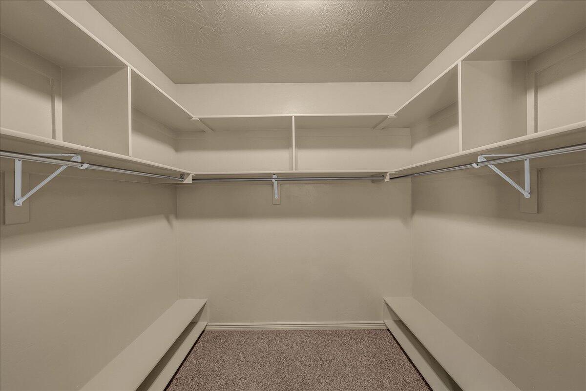 STONEHEDGE AT THE WASHINGTON BENCH - Residential