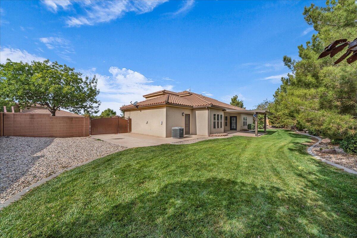 STONEHEDGE AT THE WASHINGTON BENCH - Residential