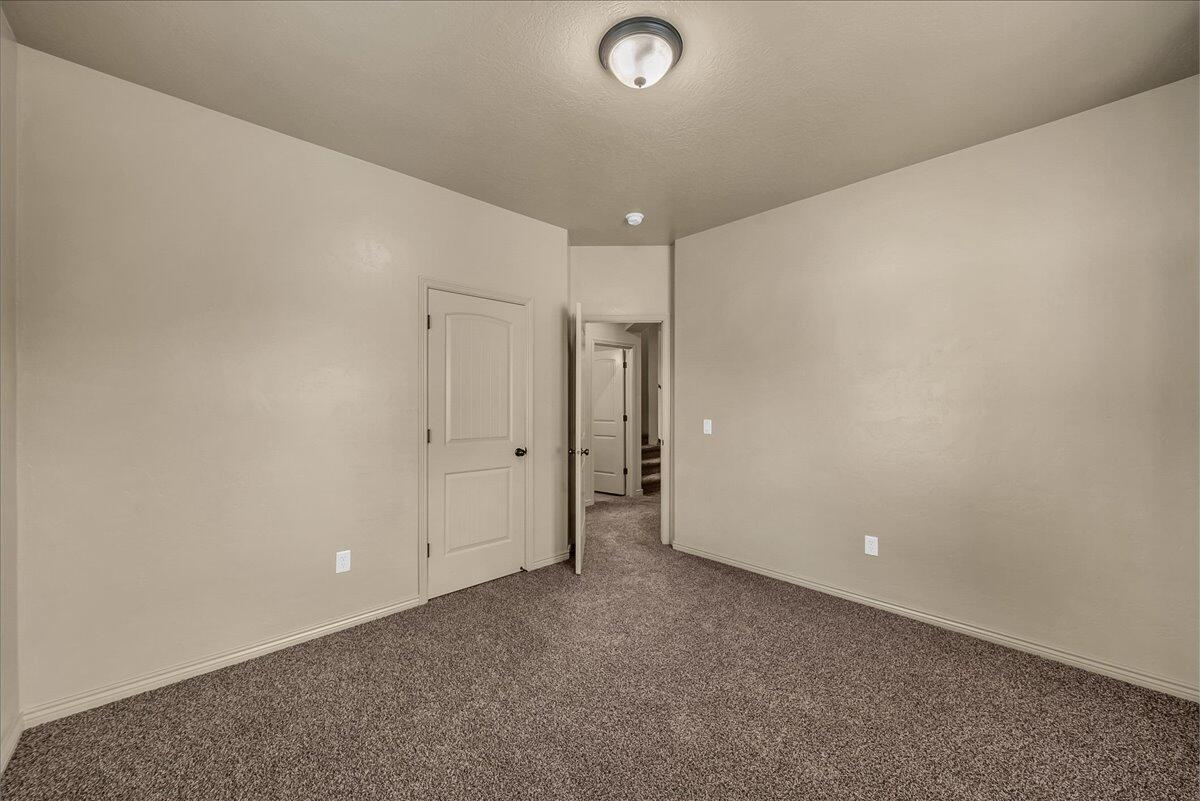 STONEHEDGE AT THE WASHINGTON BENCH - Residential