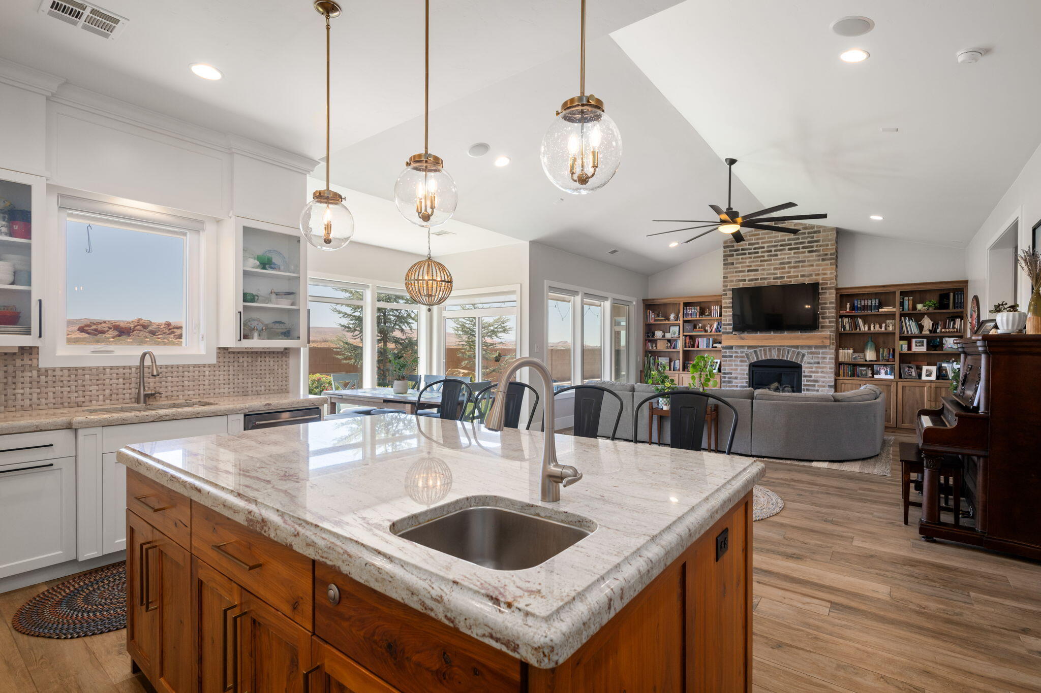 DIXIE SPRINGS - Residential