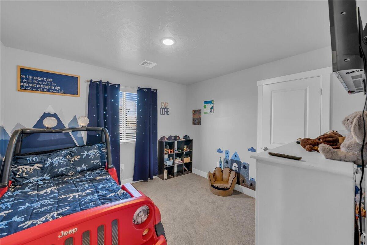 SAGE CANYON - Residential