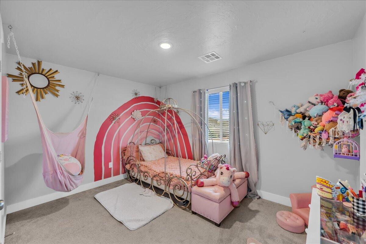 SAGE CANYON - Residential