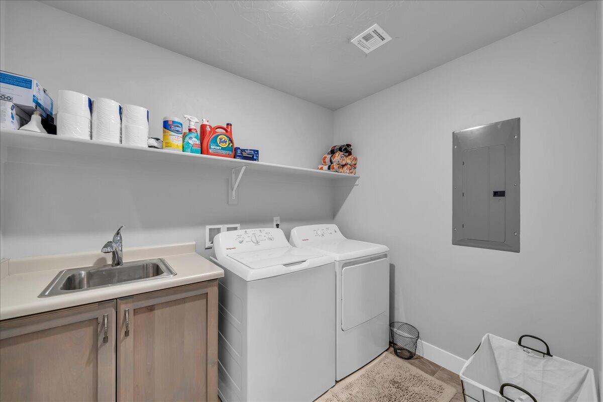 SAGE CANYON - Residential