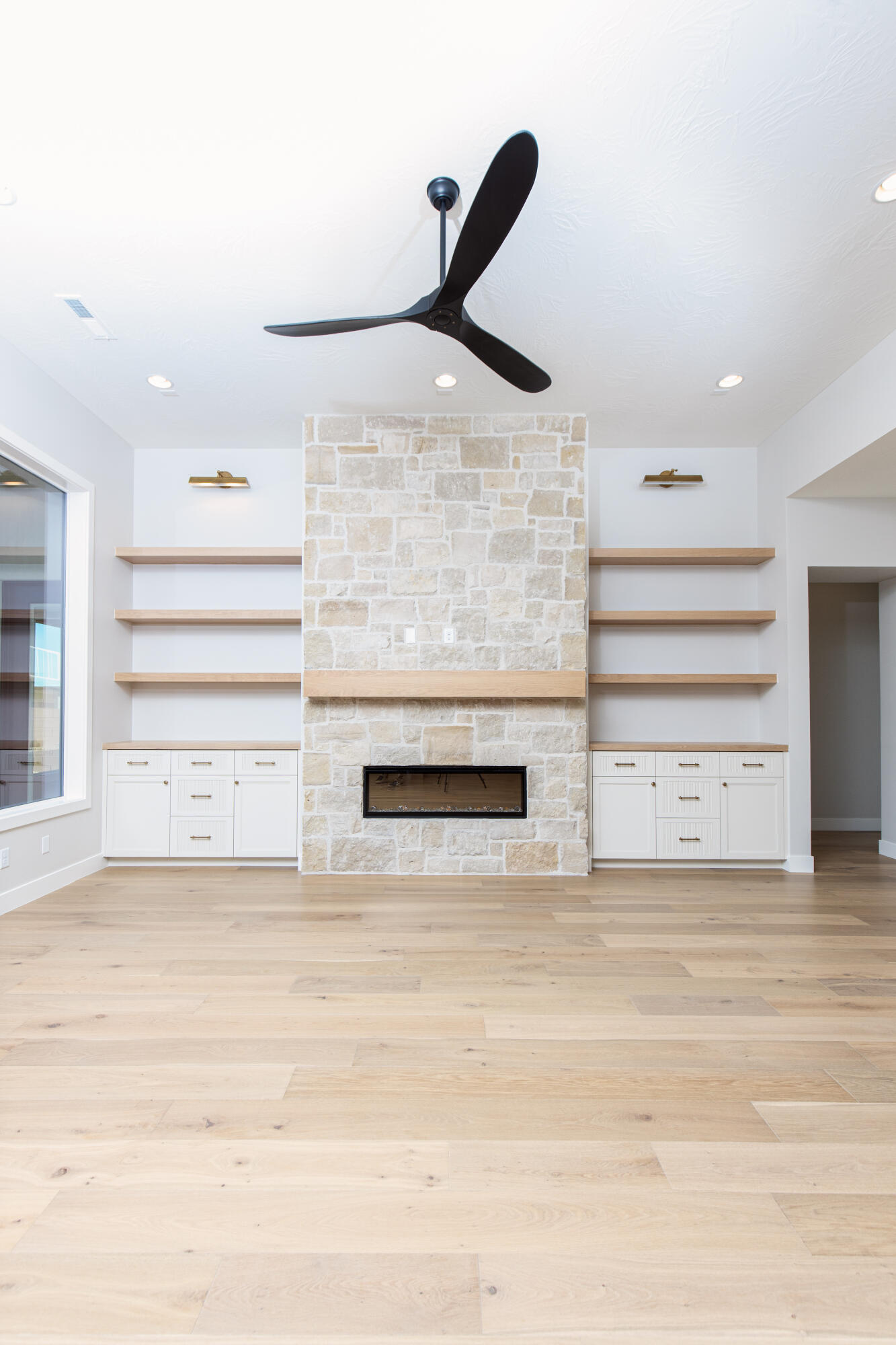 CRIMSON VISTAS - Residential