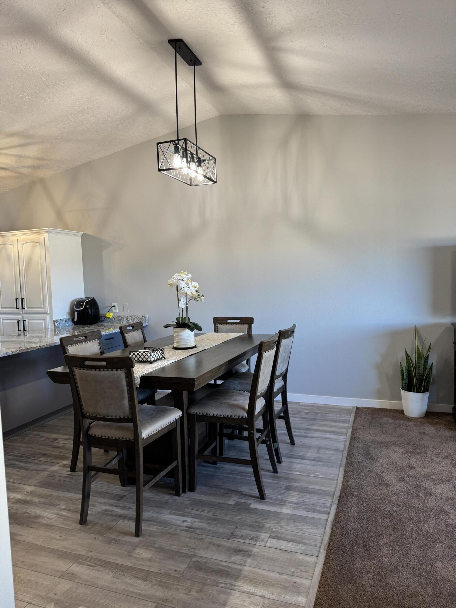 SHADOW HILLS TOWNHOMES - Residential