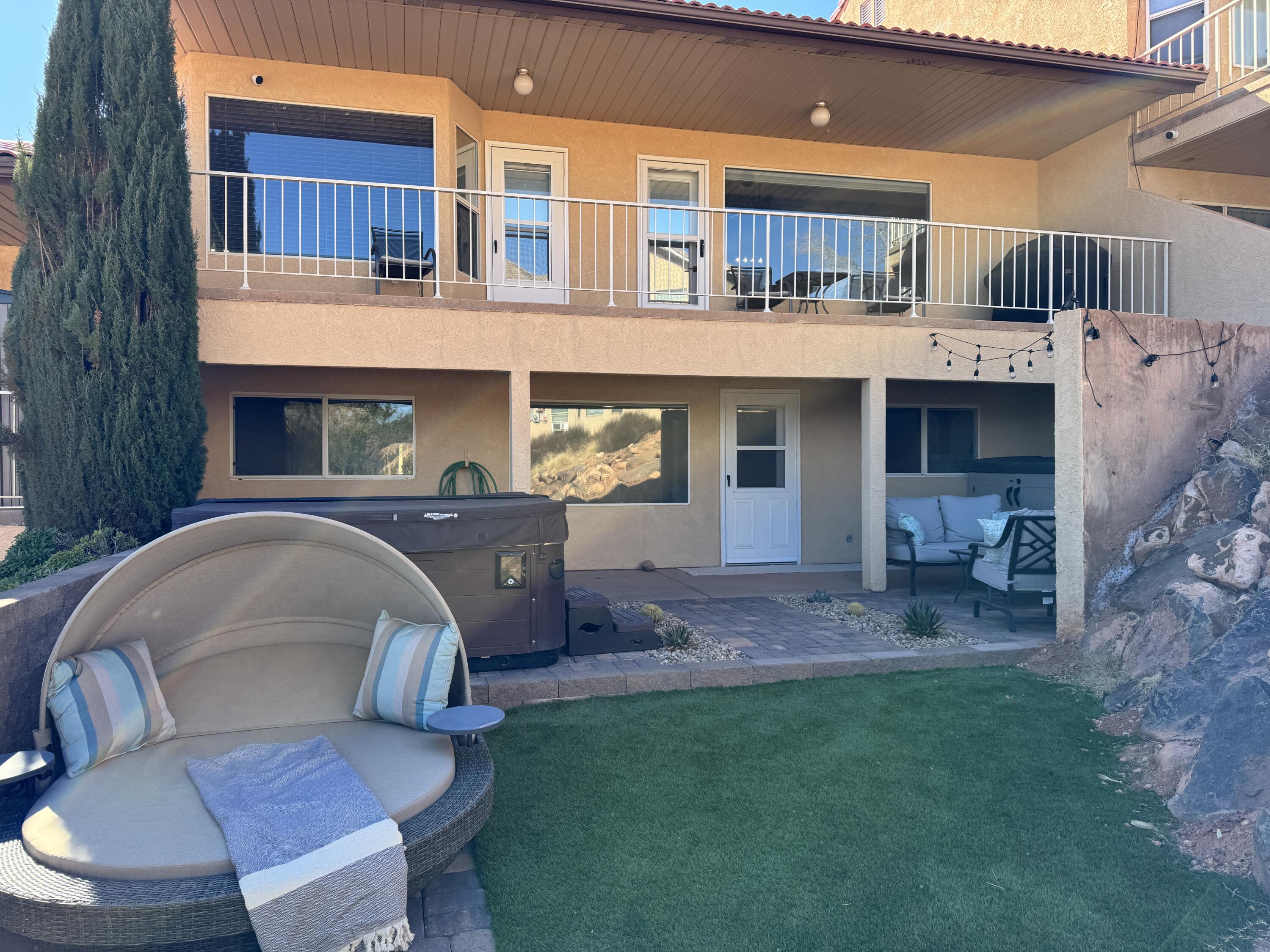 SHADOW HILLS TOWNHOMES - Residential