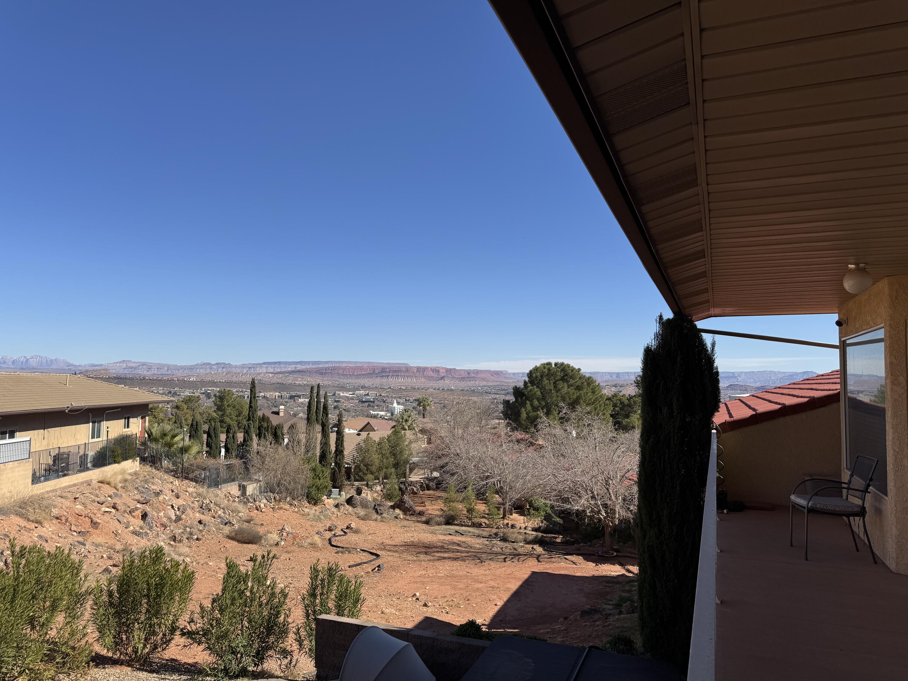 SHADOW HILLS TOWNHOMES - Residential