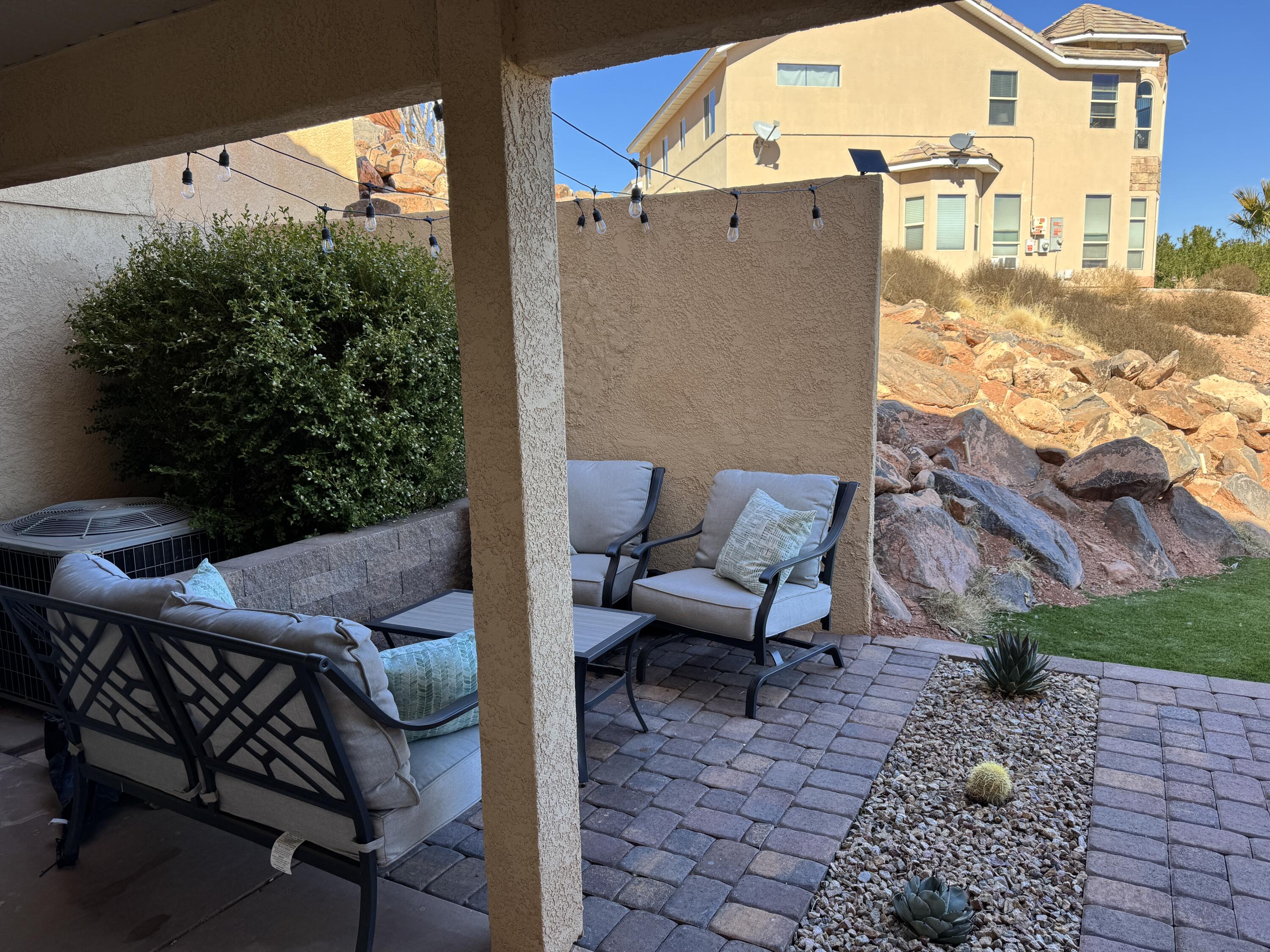 SHADOW HILLS TOWNHOMES - Residential