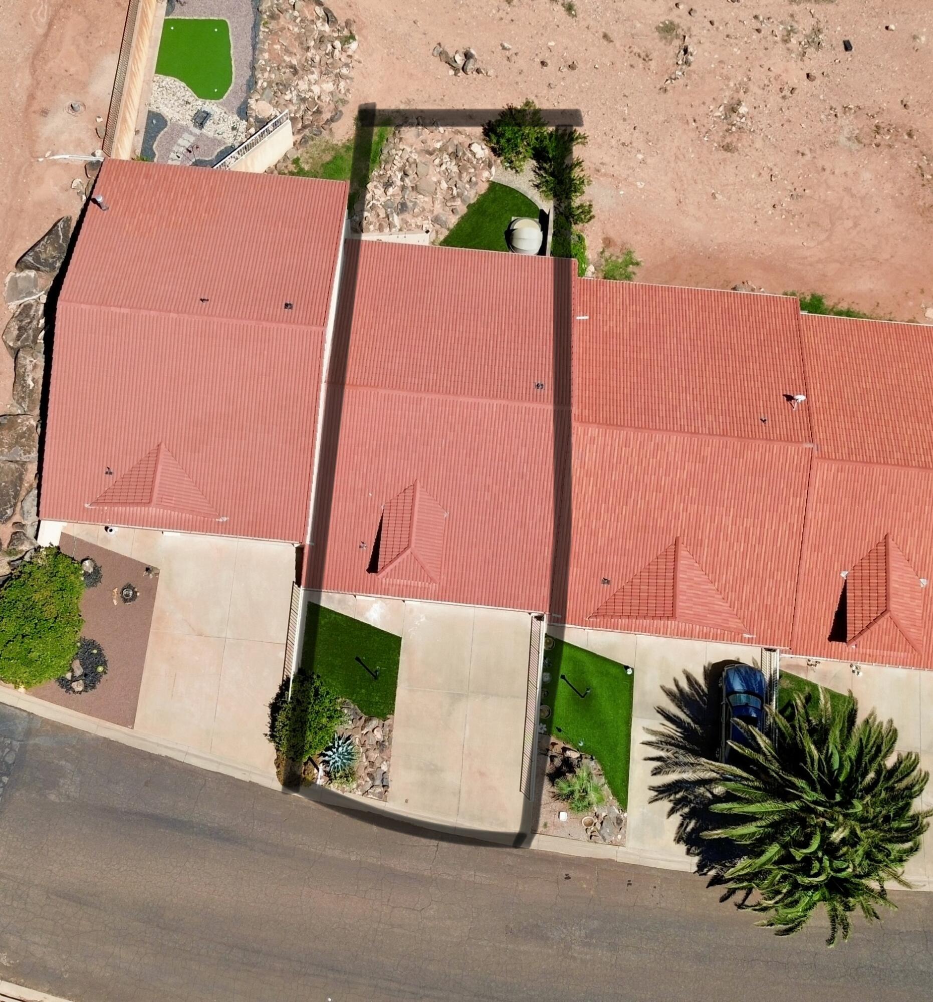 SHADOW HILLS TOWNHOMES - Residential