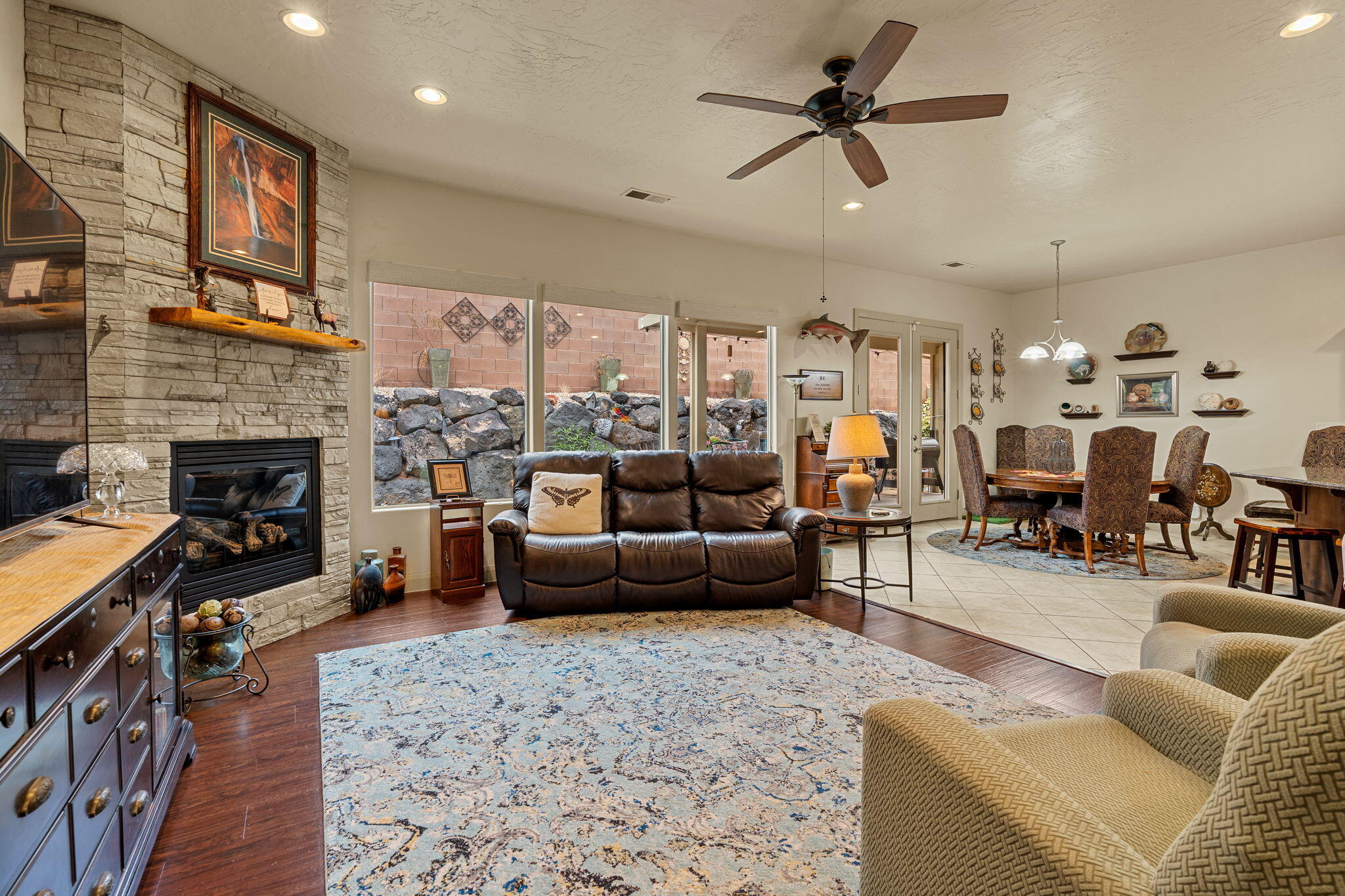 SHADOW SPRINGS - Residential