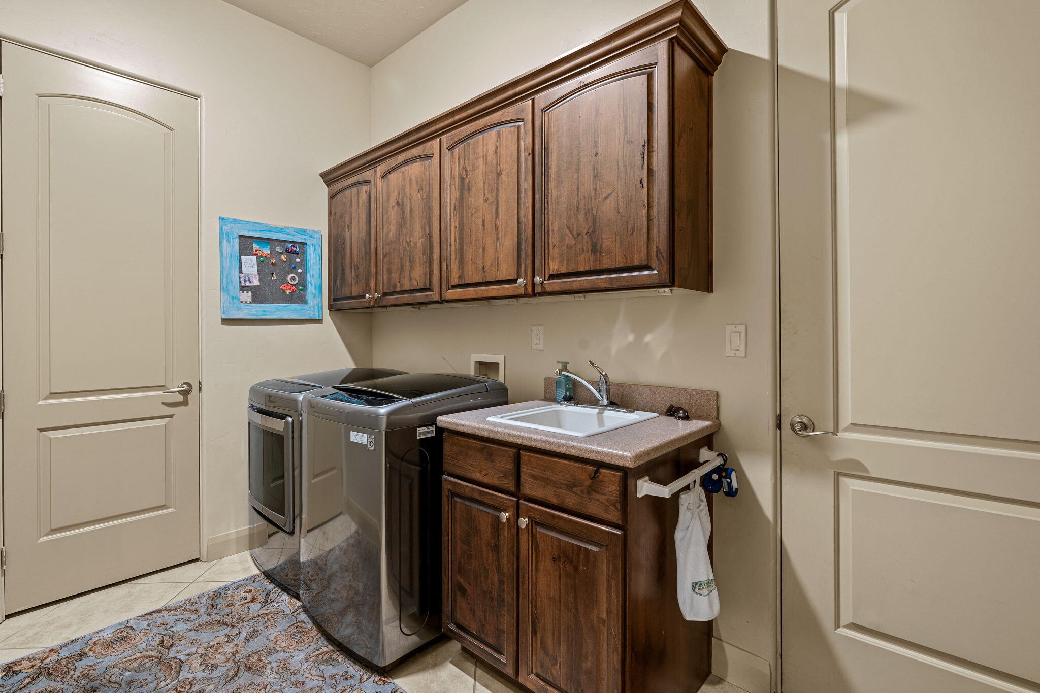 SHADOW SPRINGS - Residential