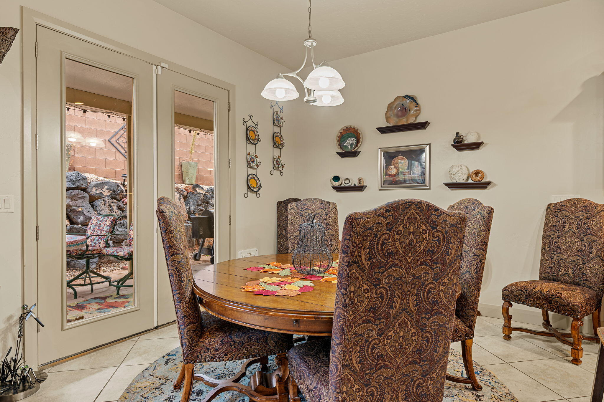 SHADOW SPRINGS - Residential