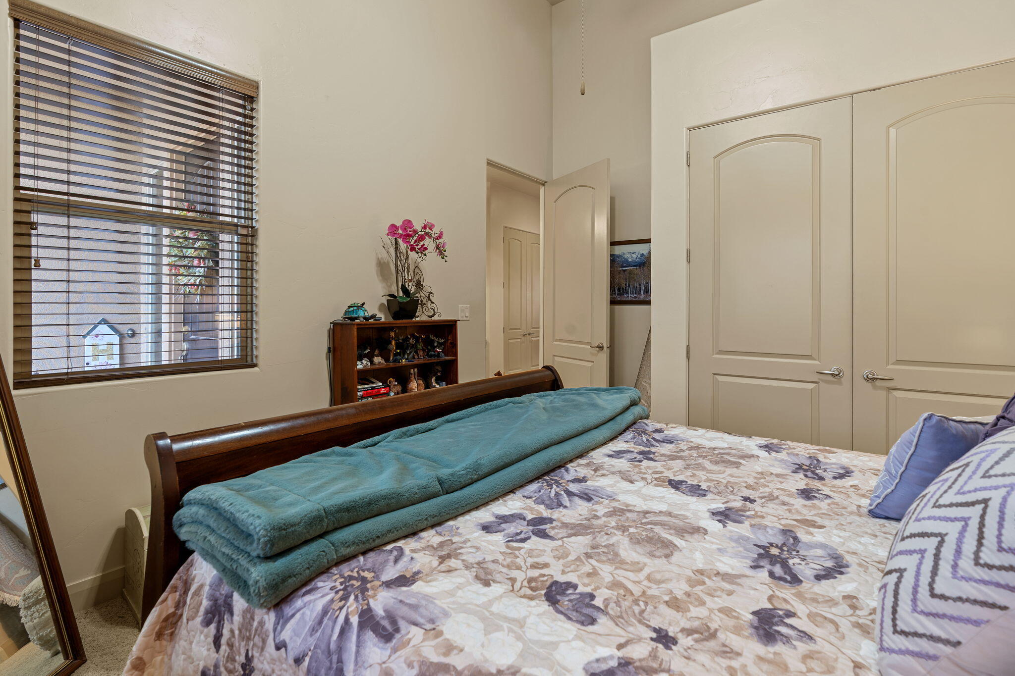 SHADOW SPRINGS - Residential