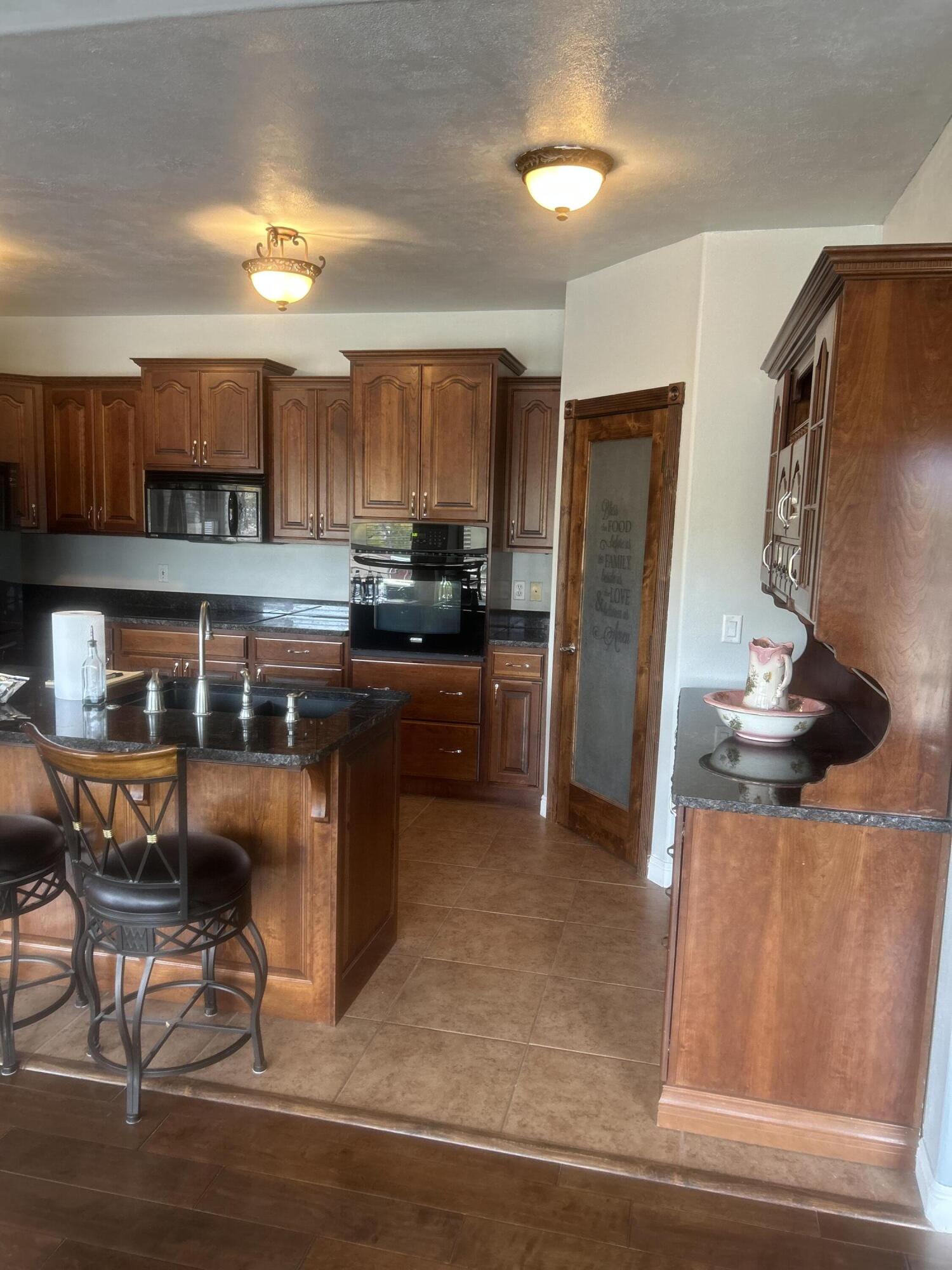 HURRICANE TOWNSITE - Residential