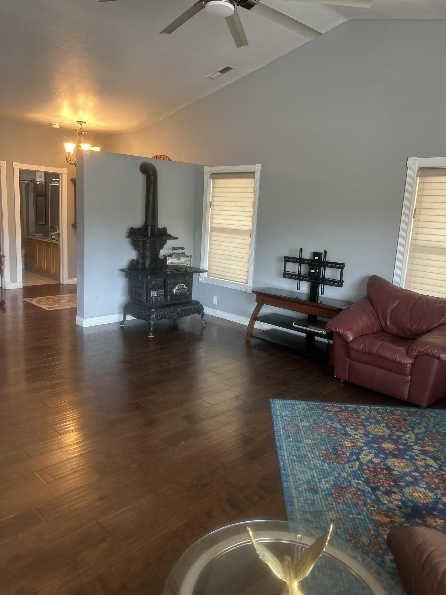 HURRICANE TOWNSITE - Residential