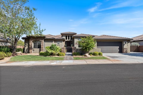 Photo of 1023 E 4430 S, Washington, UT 84780 (MLS # 26-276060)
