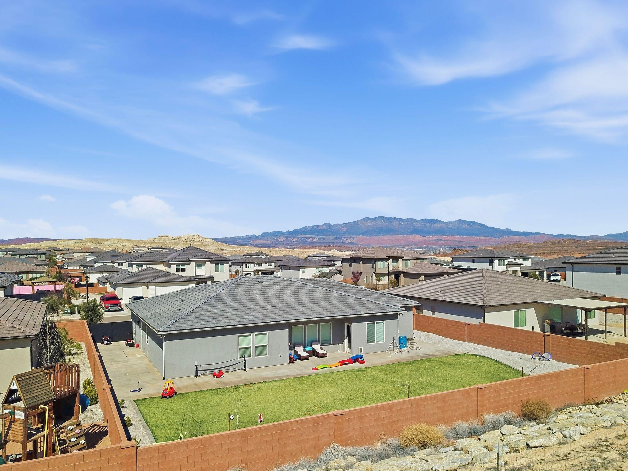 SAGE CANYON - Residential