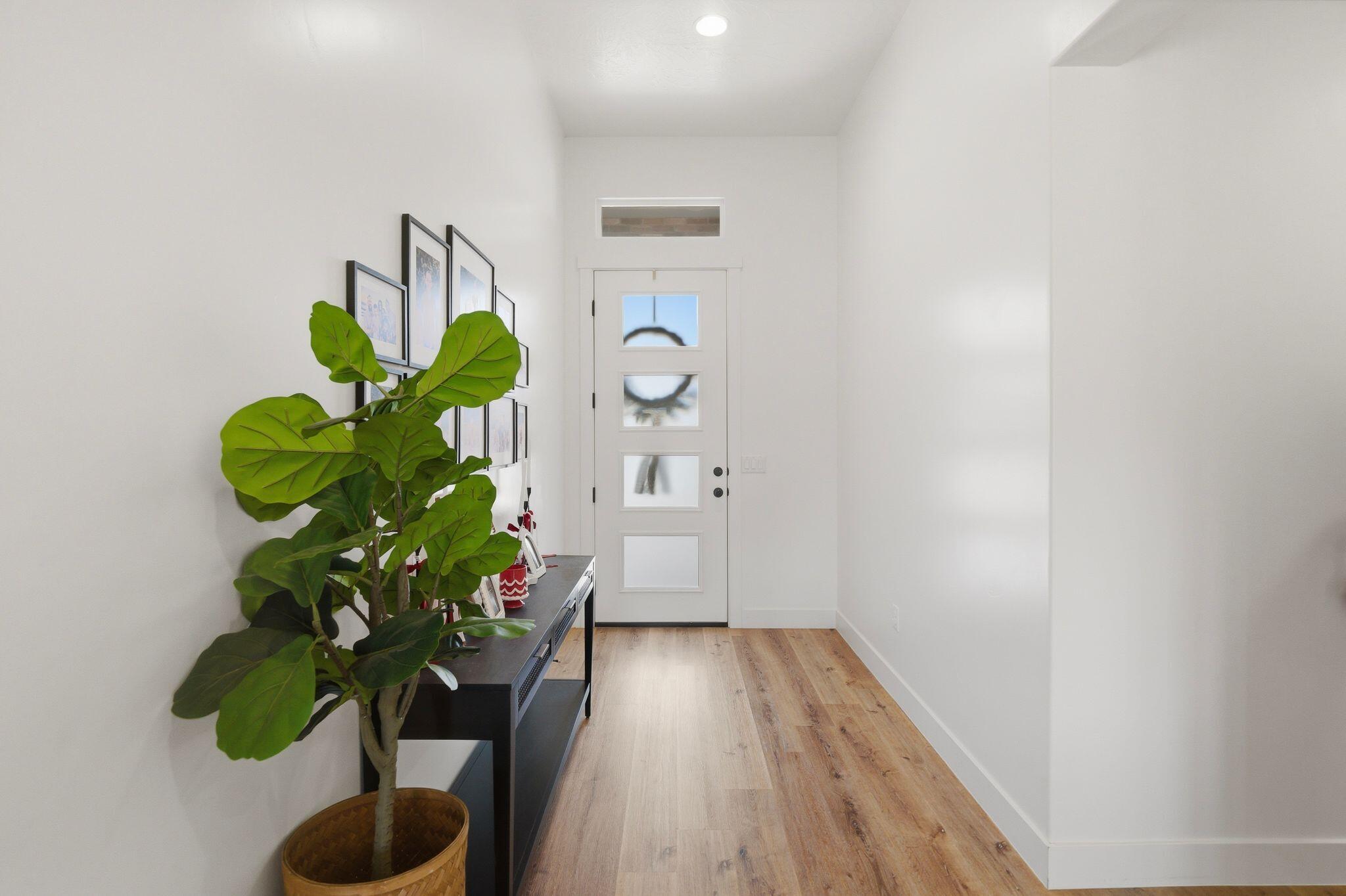 SAGE CANYON - Residential