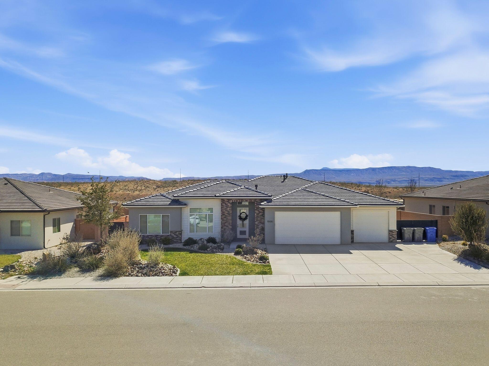 SAGE CANYON - Residential