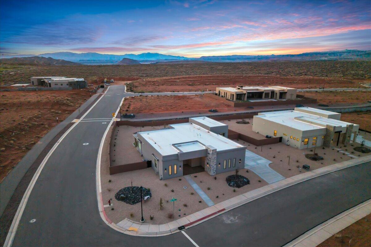 ESTATES AT SAND HOLLOW - Residential