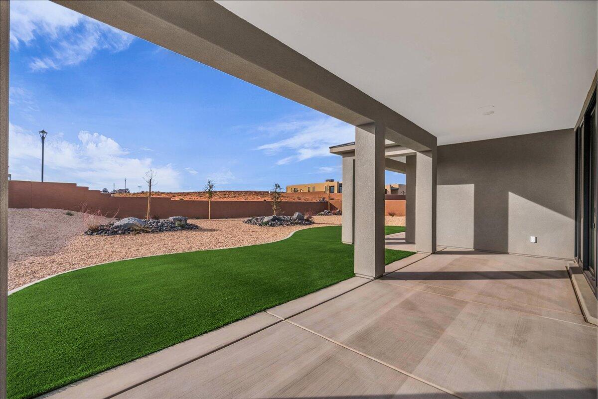 ESTATES AT SAND HOLLOW - Residential