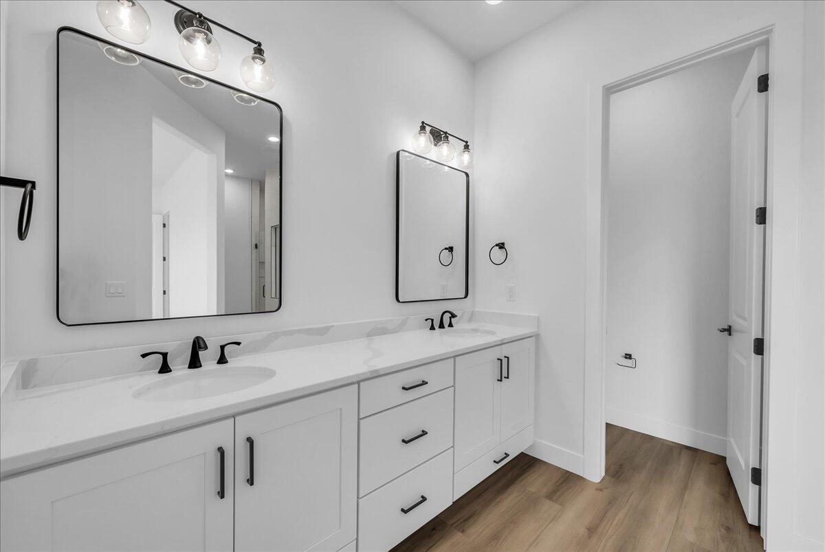 ESTATES AT SAND HOLLOW - Residential