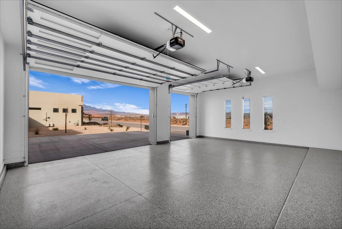 ESTATES AT SAND HOLLOW - Residential