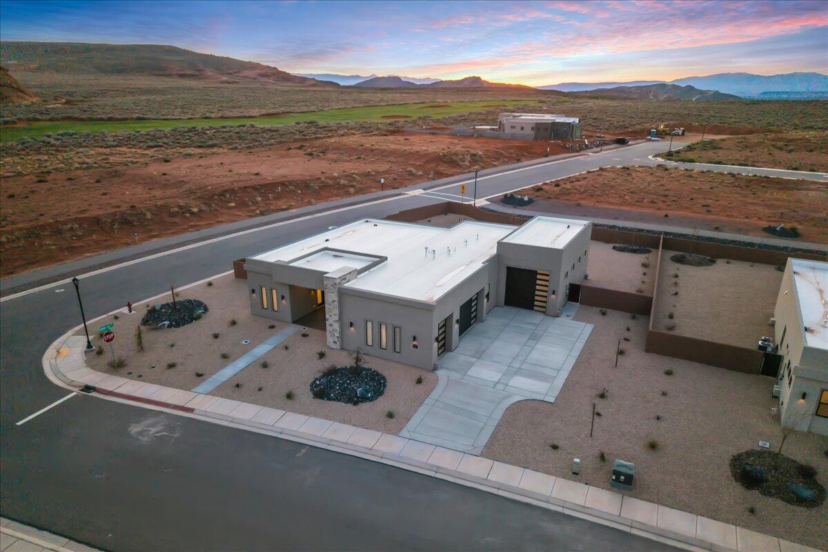 ESTATES AT SAND HOLLOW - Residential