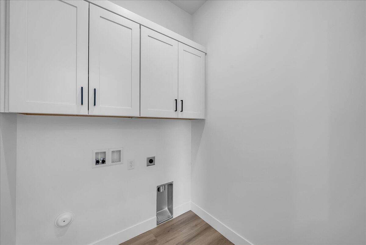 ESTATES AT SAND HOLLOW - Residential