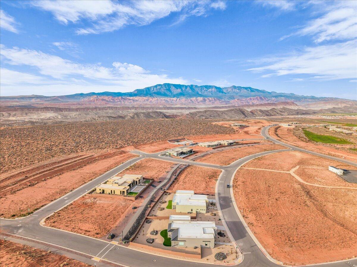 ESTATES AT SAND HOLLOW - Residential