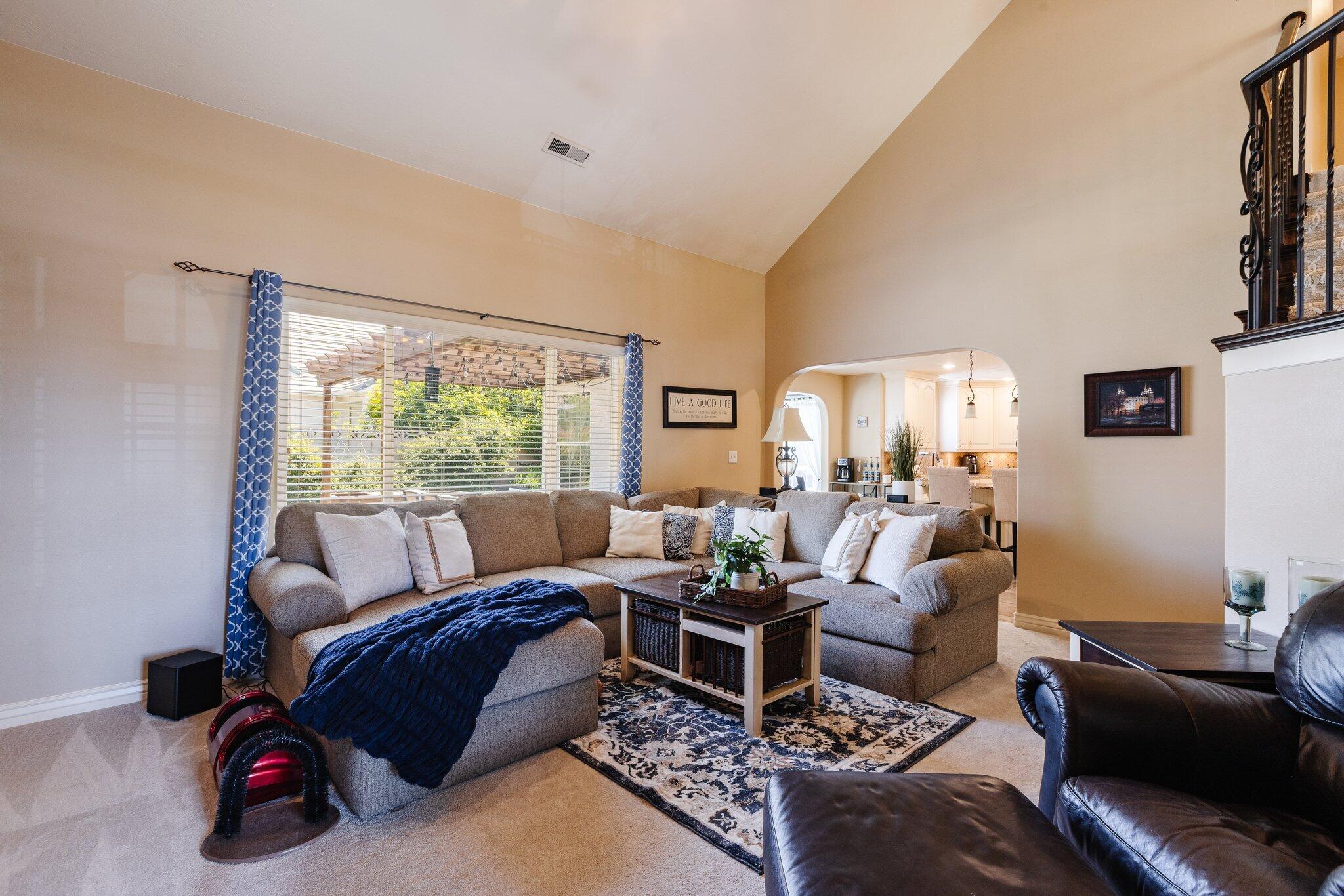 SHADOW MOUNTAIN - Residential