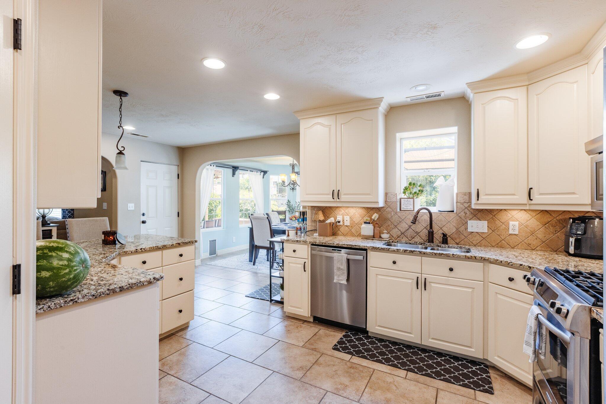 SHADOW MOUNTAIN - Residential