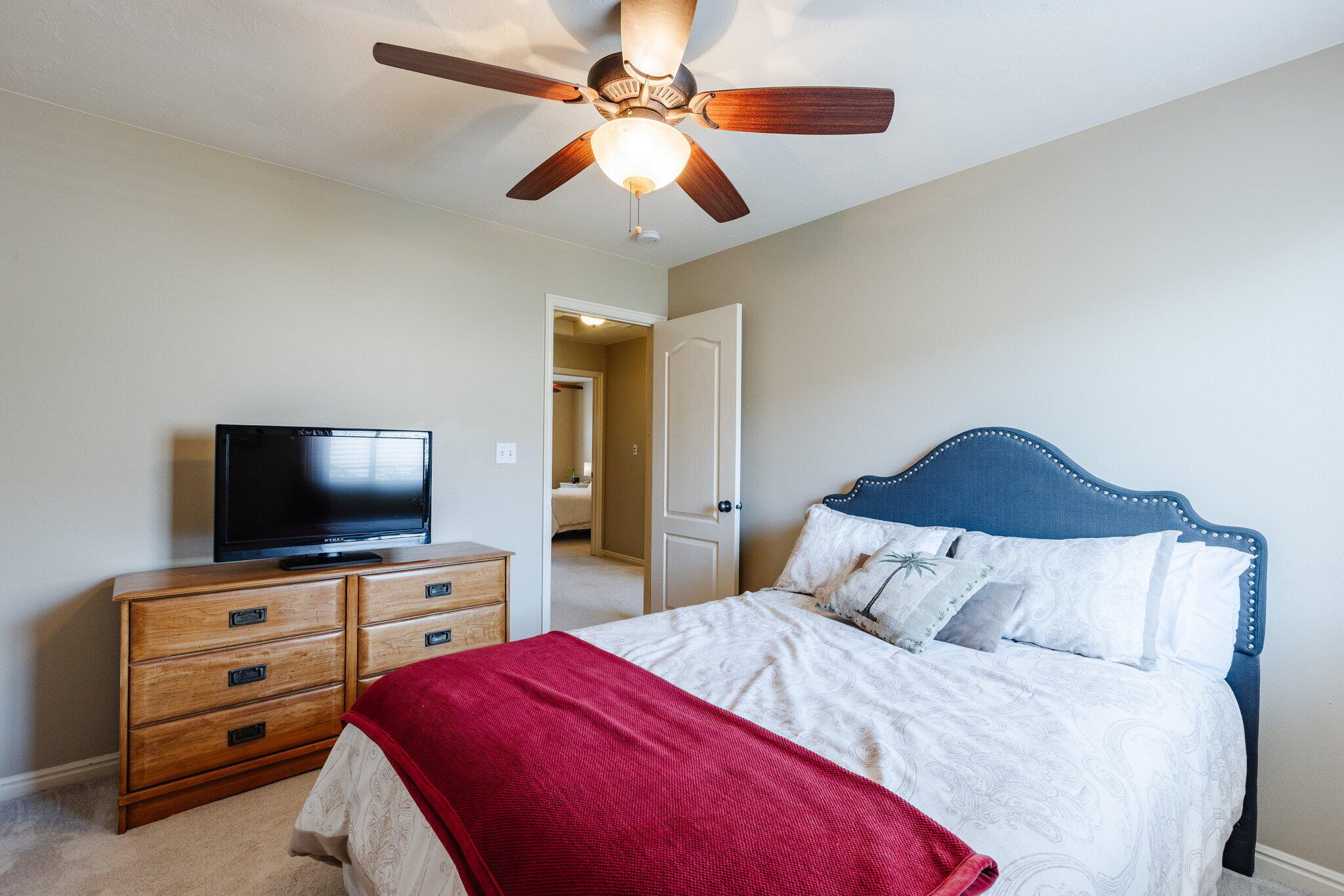 SHADOW MOUNTAIN - Residential