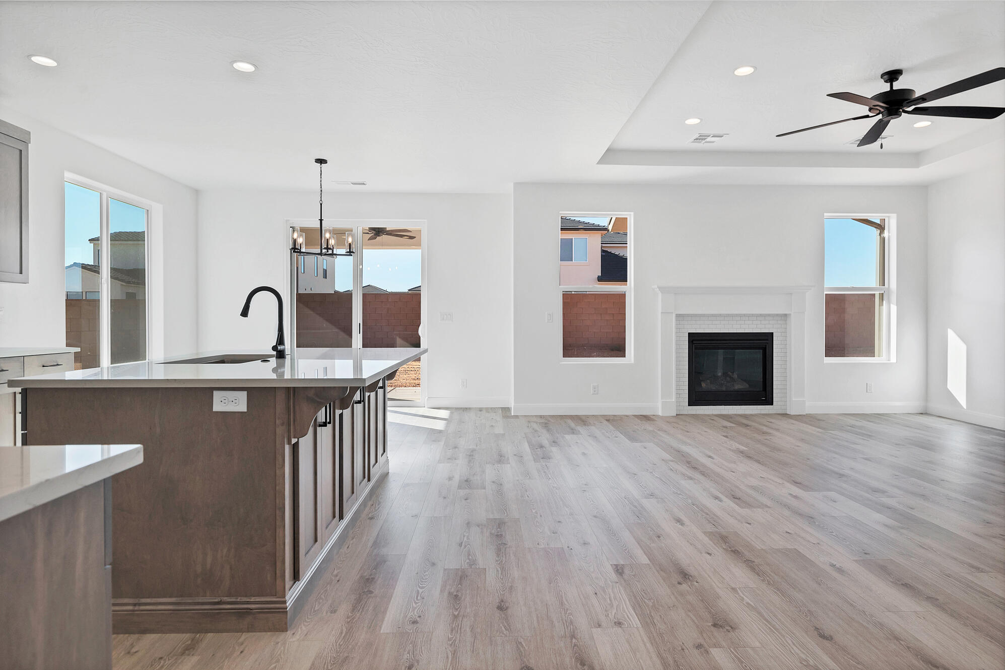 LAKESIDE AT DESERT SANDS - Residential