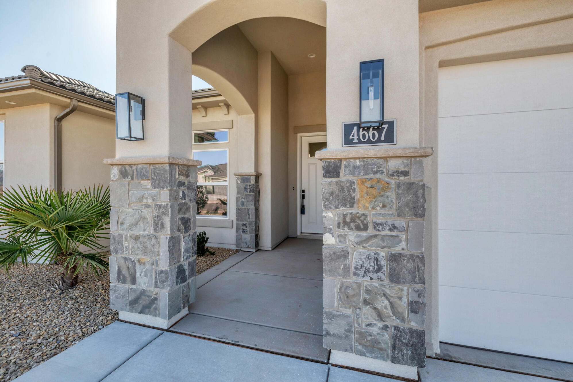 LAKESIDE AT DESERT SANDS - Residential