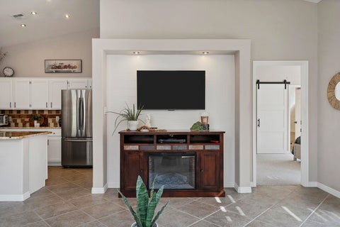 Tiny photo for 4387 S Kiva Hill DR, Saint George, UT 84790 (MLS # 26-276578)