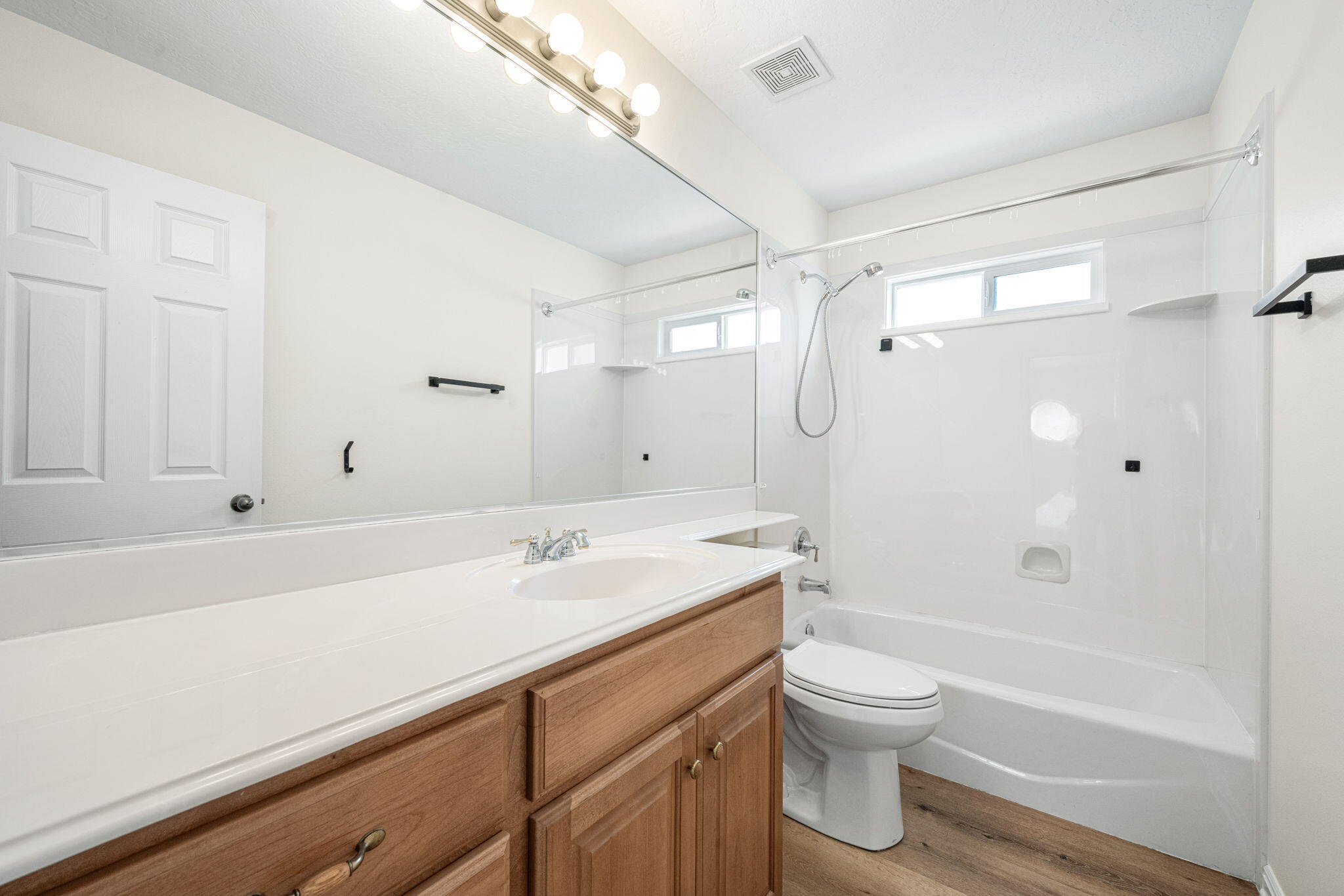 SILVERCREEK TOWNHOMES - Residential