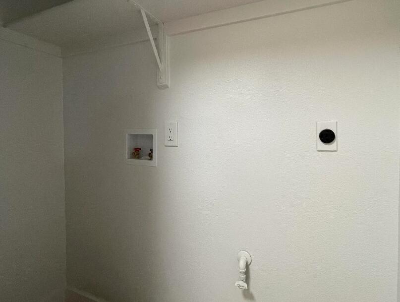 PECAN MEADOWS - Residential