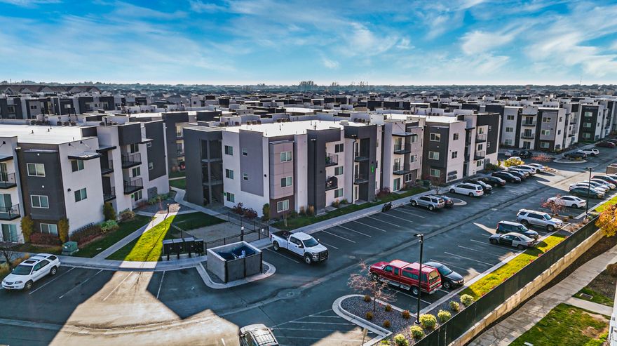 Offered with a 3.66% assumable loan through 2032, The Vine Apartment Building 3 delivers strong income and an effective 5.7% cap rate available only through the existing financing. This 18-unit, 2017-built Class
A asset in rapidly growing Vineyard, Utah features spacious 1-3 bedroom floorplans with in-unit laundry, granite counters, stainless steel appliances, and private patios. Residents enjoy resort-style amenities
including a clubhouse, pool, 18-person hot tub, fitness center, courts, playground, BBQ area, pet parks, and EV charging. The property is currently 94% occupied.