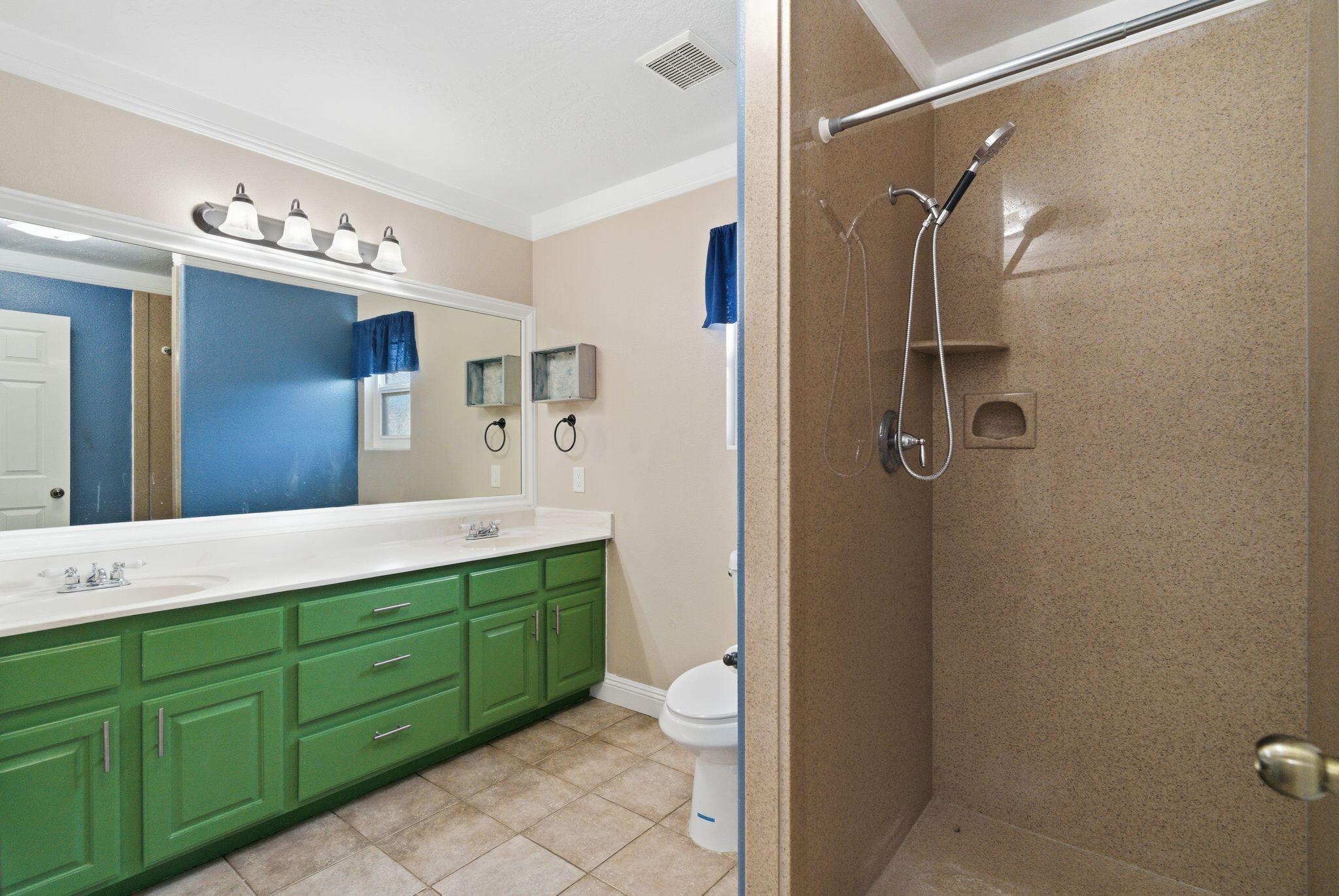 RIDGE WEST - Residential