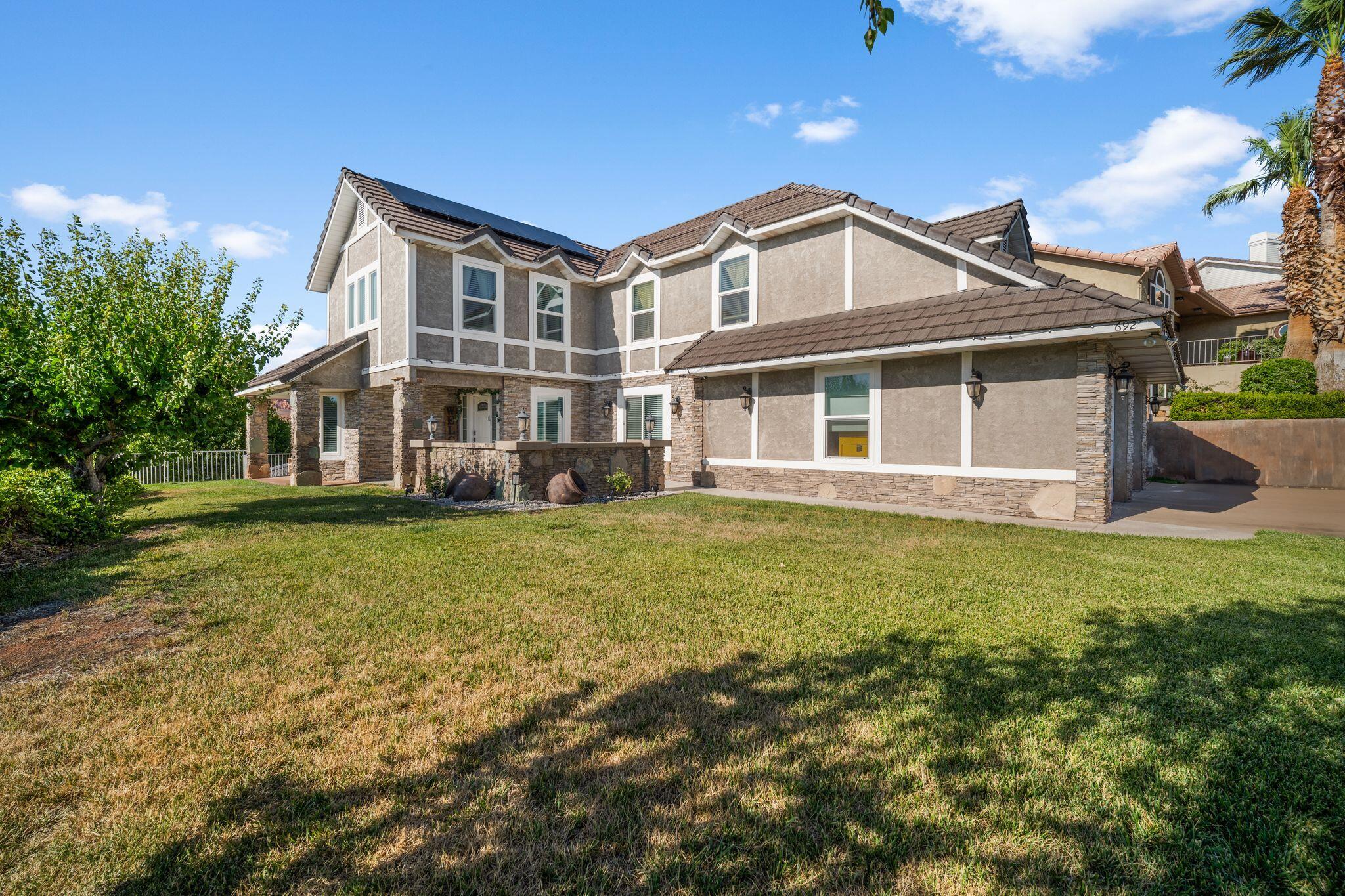 RIDGE WEST - Residential