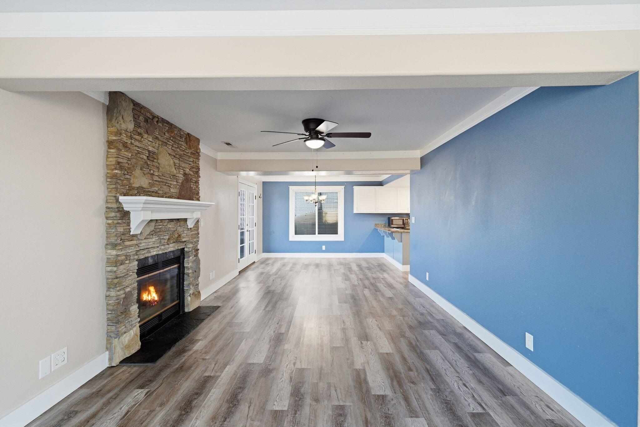 RIDGE WEST - Residential