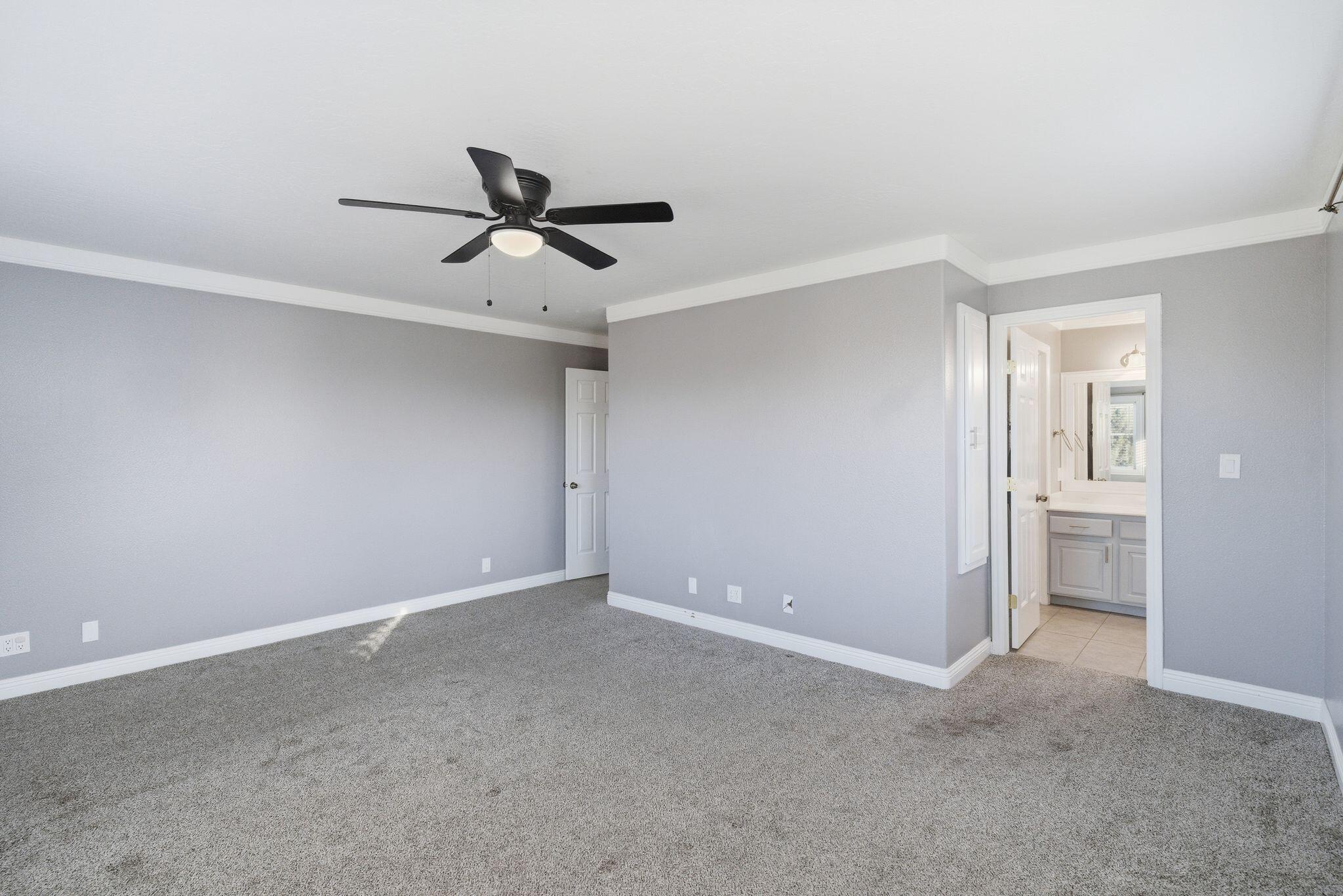 RIDGE WEST - Residential