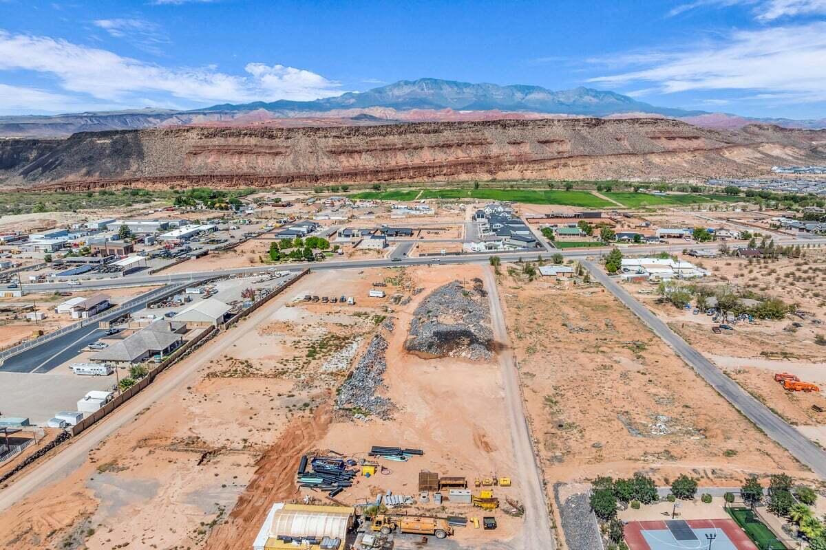 WASHINGTON TOWNSITE - Land