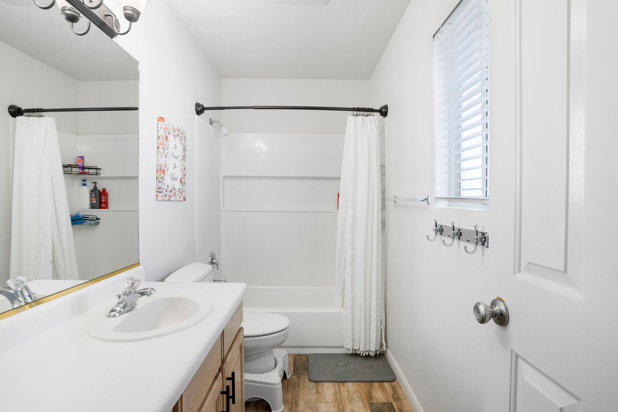 COTTAM BENCH - Residential