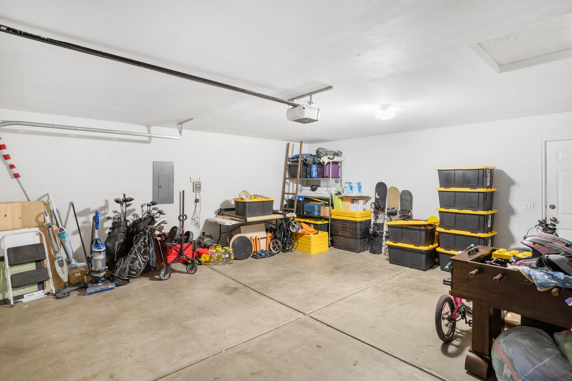 COTTAM BENCH - Residential