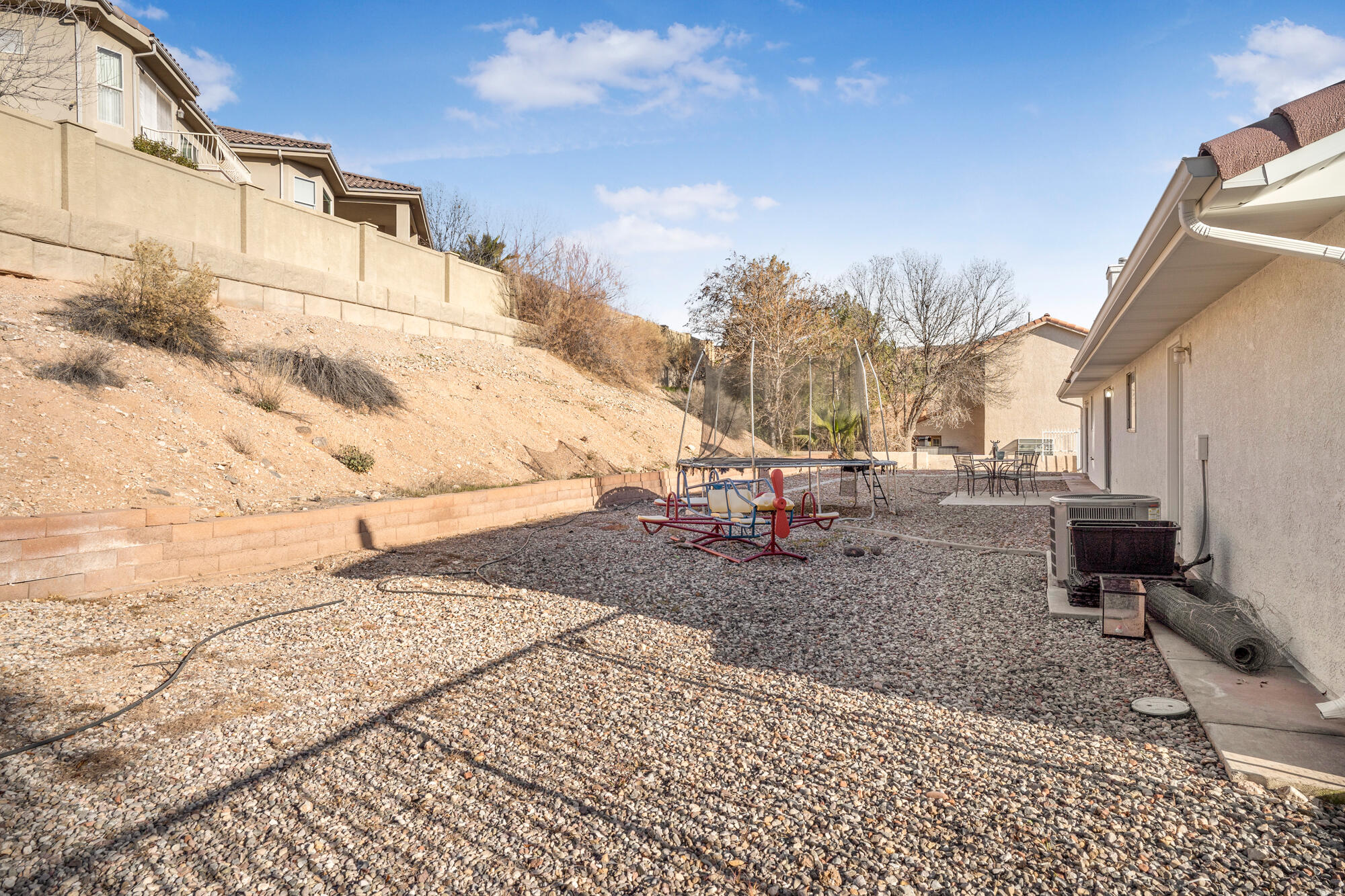 COTTAM BENCH - Residential