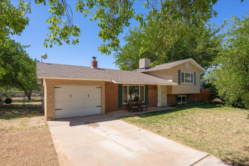 Photo of 58 E McGregor Place, Gunlock, UT 84733 (MLS # 26-271657)