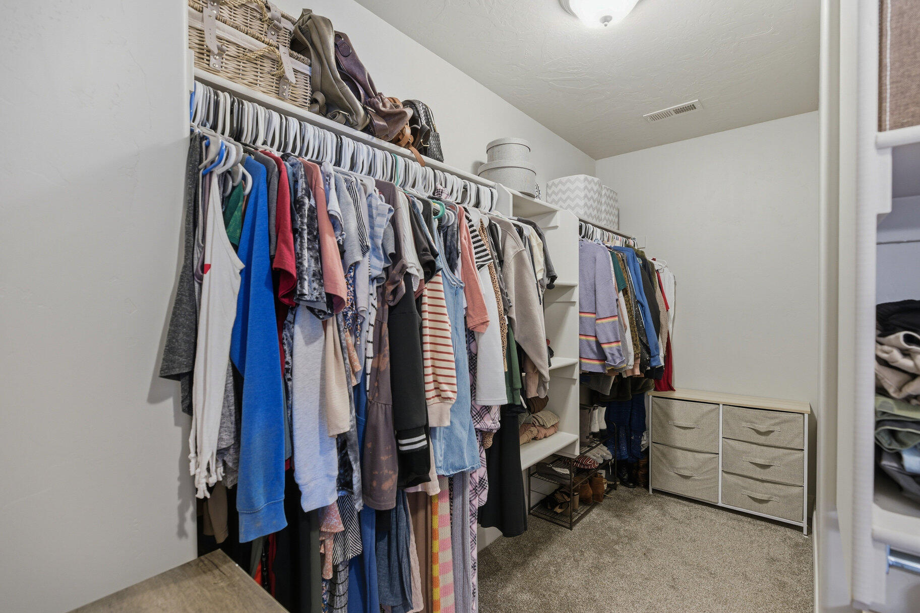 BLACKHAWK TH - Residential